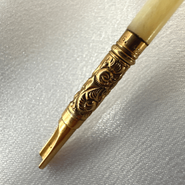 Antique Mother Of Pearl Dip Pen Marked B.G. Seamless Antique Mother Of Pearl Dip Pen Marked B.G. Seamless