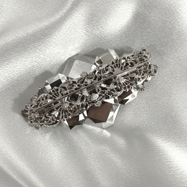 Fashion Brooch Beautiful Vintage Stunning Crystals Alice Caviness Brooch / Pin
