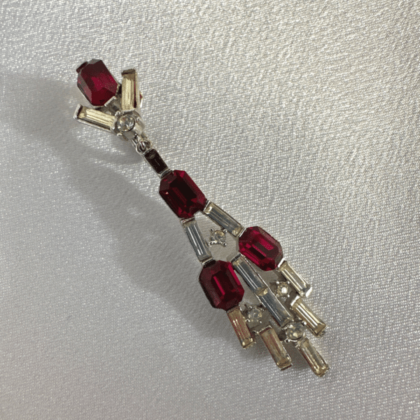 Fashion Unique Jewelry Set, Elegant Vintage Red Glass Stone Clear Rhinestone Trifari Brooch & Earring Set