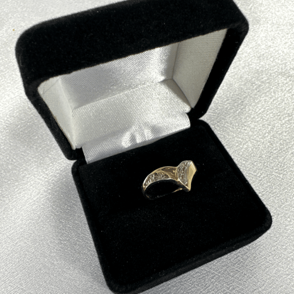 Elegant 14K Gold Heart Ring With Diamond For Women