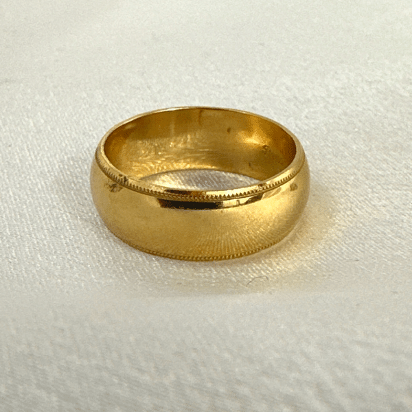 Benchmark 14K Yellow Gold 6.9mm Wedding Band Size 7