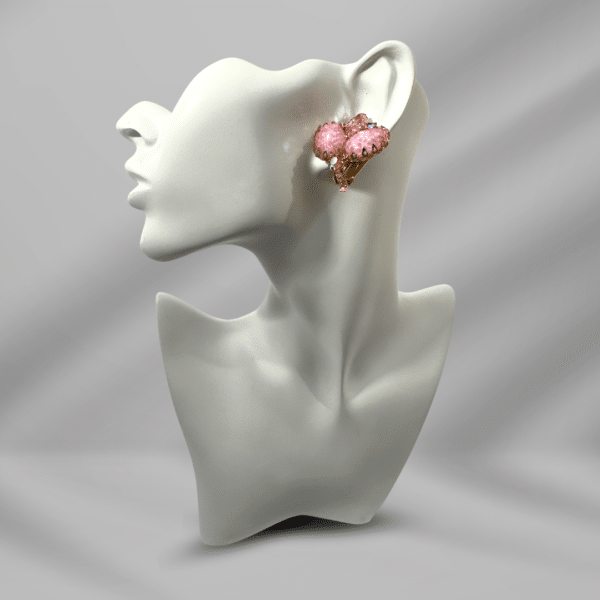 Unsigned Confetti Vintage Pink Stone & Rhinestone Clip On Earrings