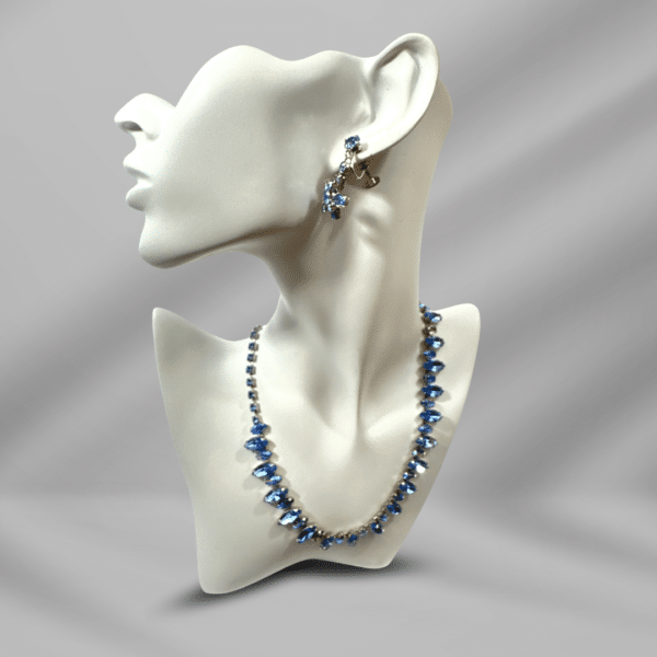 Vintage Light Blue Rhinestone Beautiful Necklace Earrings Vintage Fashion jewelry Set