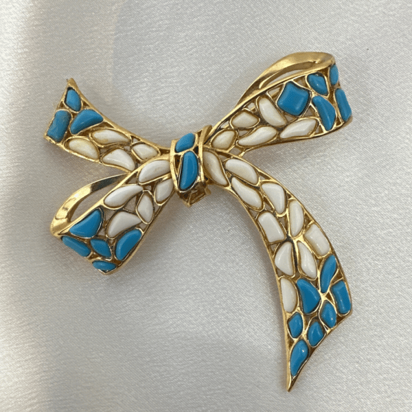 Signed Trifari Mosaic White and Blue Molded Glass Bow Ribbon Brooch Pin