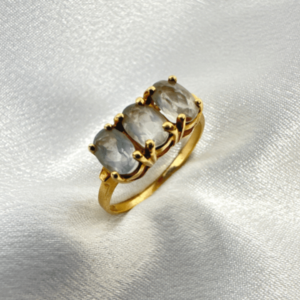 Antique 14K Yellow Gold Clear Beautiful Gemstone Ring Size 7 For Women